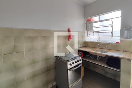 Casa à venda com 247m², 3 quartos e 2 vagas Casa à venda com 247m², 3 quartos e 2 vagasEdícula - Cozinha
