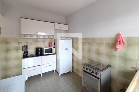 Casa à venda com 247m², 3 quartos e 2 vagas Casa à venda com 247m², 3 quartos e 2 vagasEdícula - Cozinha