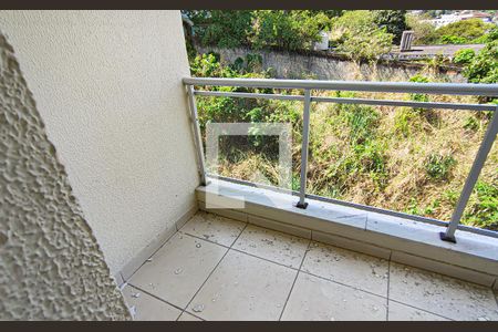 Apartamento à venda com 80m², 3 quartos e 1 vagasala - varanda