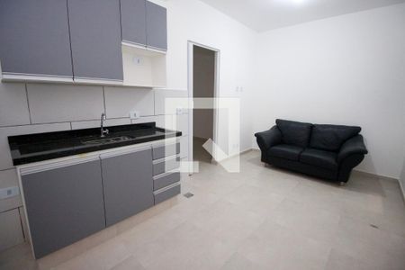 Sala e Cozinha de apartamento para alugar com 1 quarto, 28m² em Jardim Miriam, São Paulo