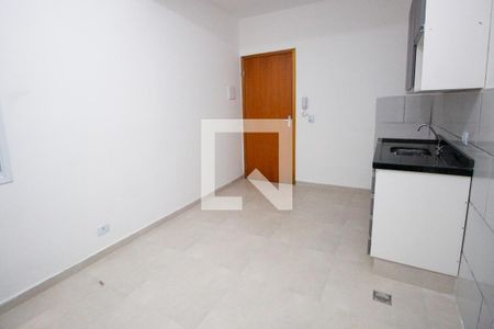 Sala e Cozinha de apartamento para alugar com 1 quarto, 28m² em Jardim Miriam, São Paulo