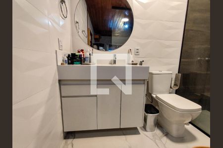 Casa à venda com 300m², 4 quartos e 5 vagasBanheiro