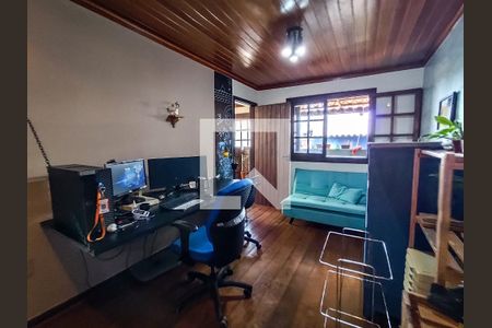 Casa à venda com 300m², 4 quartos e 5 vagasQuarto 