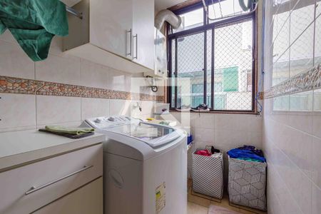 Apartamento à venda com 210m², 3 quartos e 3 vagas Apartamento à venda com 210m², 3 quartos e 3 vagasÁrea de Serviço