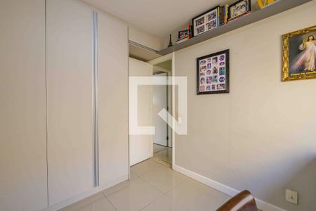 Apartamento à venda com 210m², 3 quartos e 3 vagas Apartamento à venda com 210m², 3 quartos e 3 vagasQuarto 2