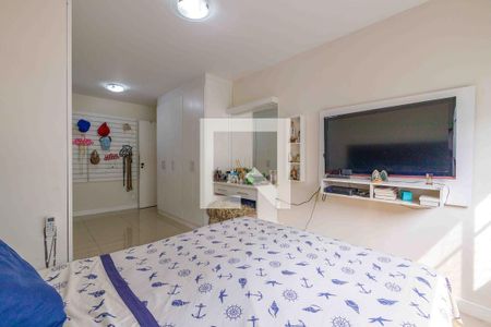 Apartamento à venda com 210m², 3 quartos e 3 vagas Apartamento à venda com 210m², 3 quartos e 3 vagasSuíte