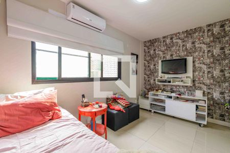 Apartamento à venda com 210m², 3 quartos e 3 vagas Apartamento à venda com 210m², 3 quartos e 3 vagasQuarto 1