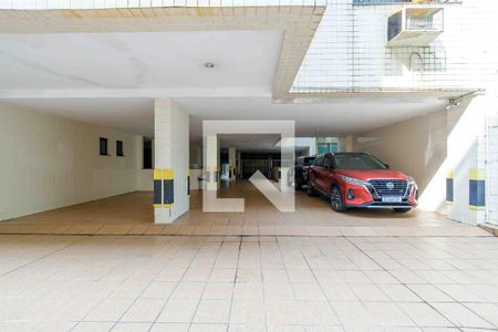 Apartamento à venda com 210m², 3 quartos e 3 vagas Apartamento à venda com 210m², 3 quartos e 3 vagasÁrea Comum Garagem