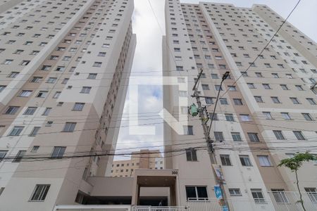 Fachada de apartamento para alugar com 2 quartos, 42m² em Parque Arariba, São Paulo