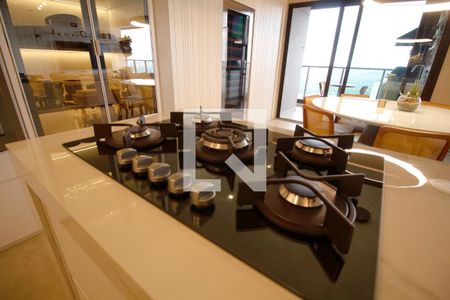 Apartamento à venda com 134m², 3 quartos e 2 vagas Apartamento à venda com 134m², 3 quartos e 2 vagasCozinha