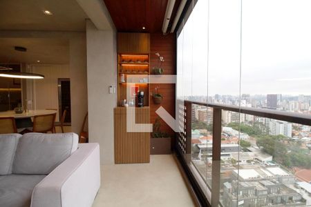 Apartamento à venda com 134m², 3 quartos e 2 vagas Apartamento à venda com 134m², 3 quartos e 2 vagasSala