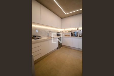 Apartamento à venda com 134m², 3 quartos e 2 vagas Apartamento à venda com 134m², 3 quartos e 2 vagasCozinha