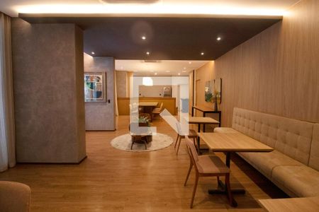 Apartamento à venda com 134m², 3 quartos e 2 vagas Apartamento à venda com 134m², 3 quartos e 2 vagasÁrea comum - Salão de festas