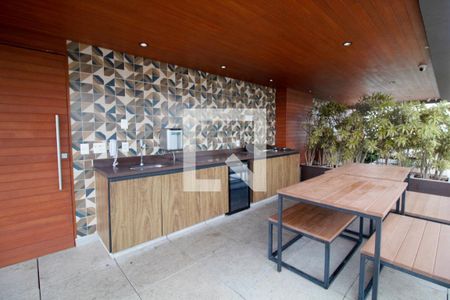 Apartamento à venda com 134m², 3 quartos e 2 vagas Apartamento à venda com 134m², 3 quartos e 2 vagasÁrea comum - Churrasqueira