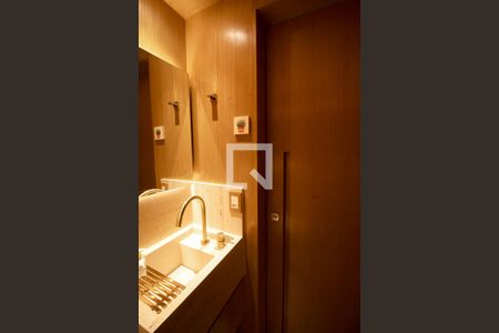 Apartamento à venda com 134m², 3 quartos e 2 vagas Apartamento à venda com 134m², 3 quartos e 2 vagasLavabo