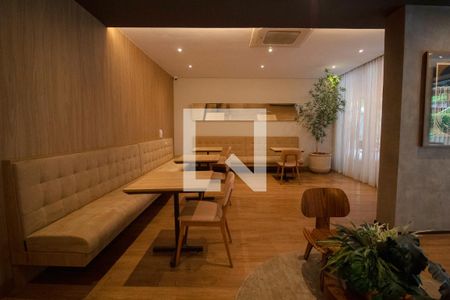 Apartamento à venda com 134m², 3 quartos e 2 vagas Apartamento à venda com 134m², 3 quartos e 2 vagasÁrea comum - Salão de festas