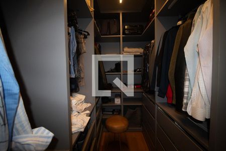 Apartamento à venda com 134m², 3 quartos e 2 vagas Apartamento à venda com 134m², 3 quartos e 2 vagasCloset da suíte 1