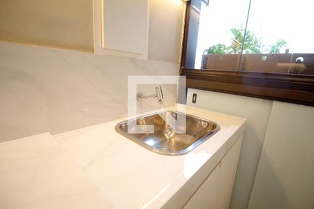 Apartamento à venda com 134m², 3 quartos e 2 vagas Apartamento à venda com 134m², 3 quartos e 2 vagasÁrea de serviço