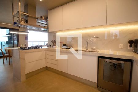 Apartamento à venda com 134m², 3 quartos e 2 vagas Apartamento à venda com 134m², 3 quartos e 2 vagasCozinha
