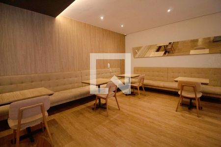 Apartamento à venda com 134m², 3 quartos e 2 vagas Apartamento à venda com 134m², 3 quartos e 2 vagasÁrea comum - Salão de festas