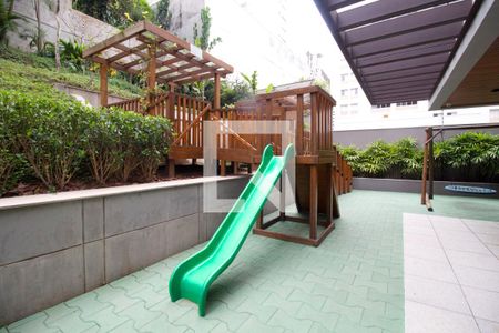 Apartamento à venda com 134m², 3 quartos e 2 vagas Apartamento à venda com 134m², 3 quartos e 2 vagasÁrea comum - Playground