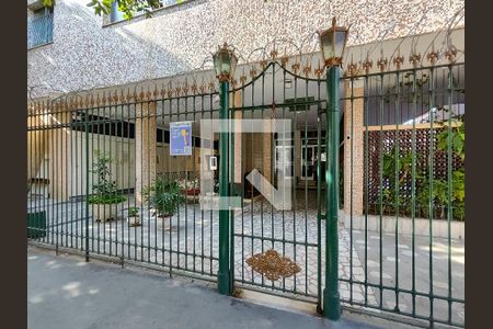 Apartamento à venda com 58m², 2 quartos e 1 vagaFachada e portaria