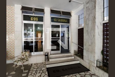 Apartamento à venda com 58m², 2 quartos e 1 vagaFachada e portaria