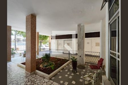 Apartamento à venda com 58m², 2 quartos e 1 vagaFachada e portaria