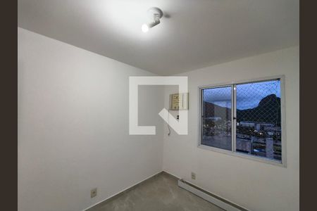 Quarto 1 de apartamento para alugar com 3 quartos, 115m² em Jacarepaguá, Rio de Janeiro