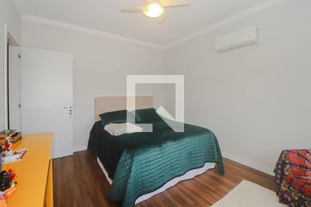 Casa à venda com 305m², 3 quartos e 2 vagasSuíte 2