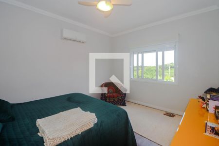 Casa à venda com 305m², 3 quartos e 2 vagasSuíte 2