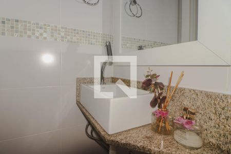 Casa à venda com 305m², 3 quartos e 2 vagasLavabo