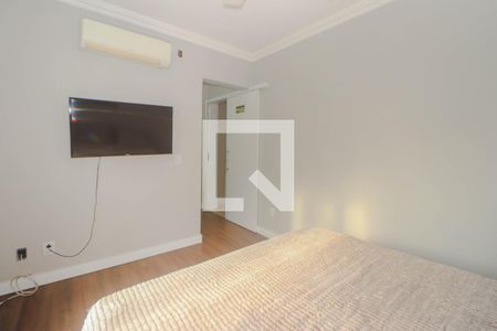 Casa à venda com 305m², 3 quartos e 2 vagasQuarto 