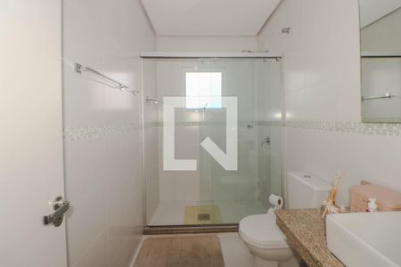 Casa à venda com 305m², 3 quartos e 2 vagasBanheiro da Suíte 2