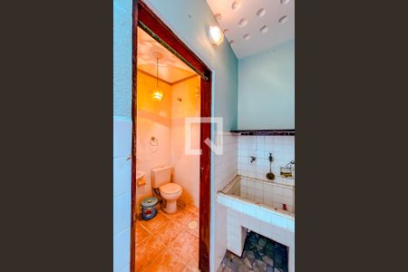 Casa à venda com 200m², 3 quartos e 6 vagasÁrea de Serviço