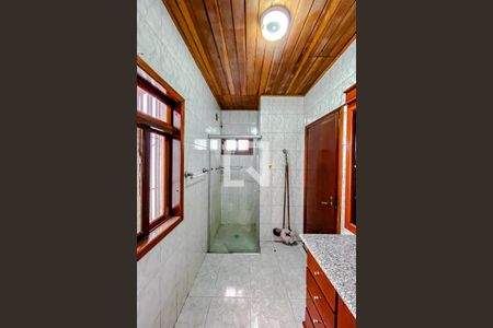 Casa à venda com 200m², 3 quartos e 6 vagasBanheiro