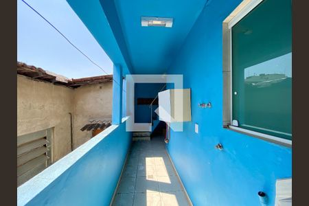 Casa à venda com 180m², 2 quartos e 1 vagaÁrea de Serviço 2