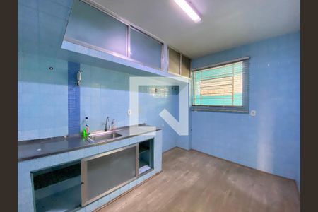 Casa à venda com 180m², 2 quartos e 1 vagaCozinha