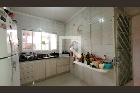 Casa à venda com 165m², 4 quartos e 2 vagasCozinha