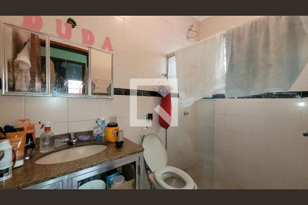 Casa à venda com 165m², 4 quartos e 2 vagasBanheiro