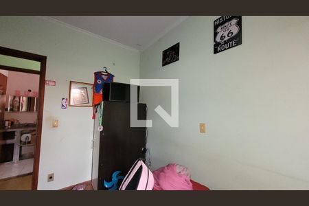 Casa à venda com 165m², 4 quartos e 2 vagasQuarto 2