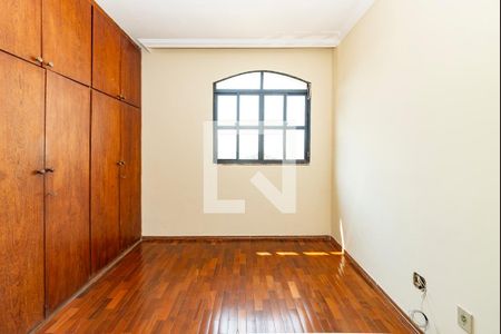 Apartamento para alugar com 150m², 3 quartos e 1 vaga Apartamento para alugar com 150m², 3 quartos e 1 vagaQuarto 2
