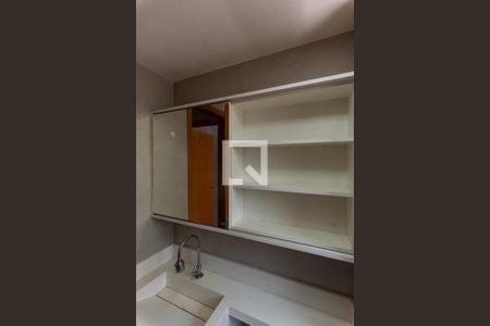 Apartamento à venda com 42m², 2 quartos e 1 vaga Apartamento à venda com 42m², 2 quartos e 1 vagaBanheiro