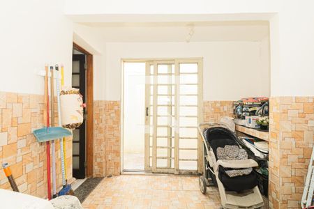 Casa à venda com 200m², 2 quartos e 1 vagaÁrea de Serviço