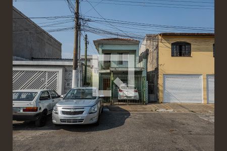 Casa à venda com 200m², 2 quartos e 1 vagaFachada