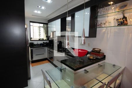 Apartamento à venda com 120m², 3 quartos e 2 vagasCozinha