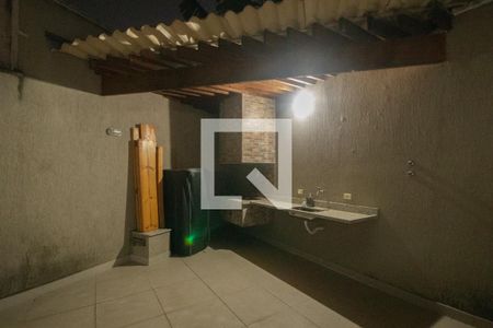 Casa de condomínio à venda com 70m², 2 quartos e 2 vagas Casa de condomínio à venda com 70m², 2 quartos e 2 vagasÁrea comum - Churrasqueira