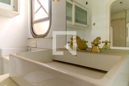 Apartamento para alugar com 240m², 2 quartos e 4 vagasBanheiro da Suíte 2