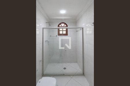 Casa à venda com 485m², 5 quartos e 6 vagasBanheiro da suíte 1