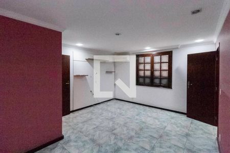 Casa à venda com 485m², 5 quartos e 6 vagasSuíte 2